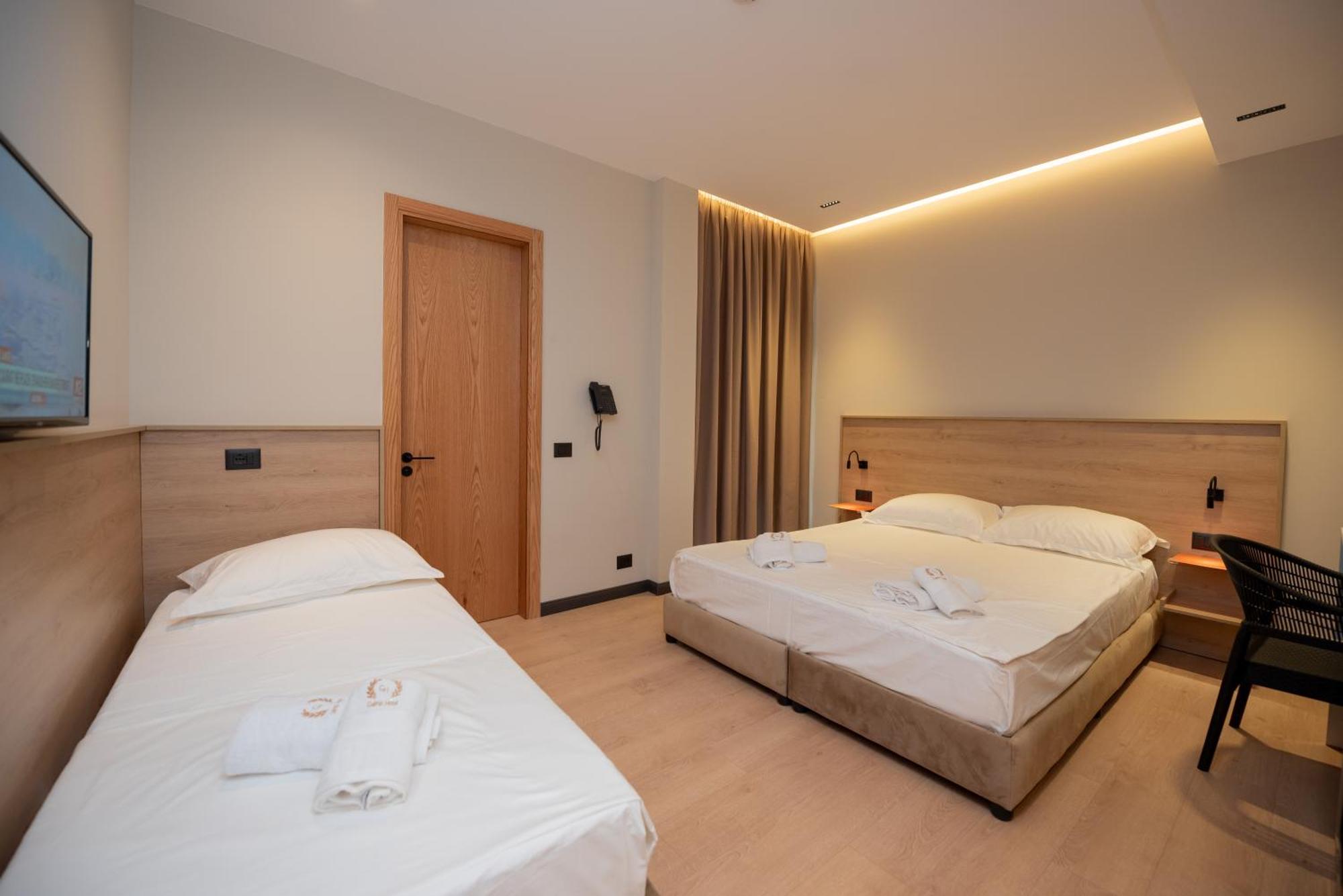 Calma Boutique Hotel Vlorë Εξωτερικό φωτογραφία