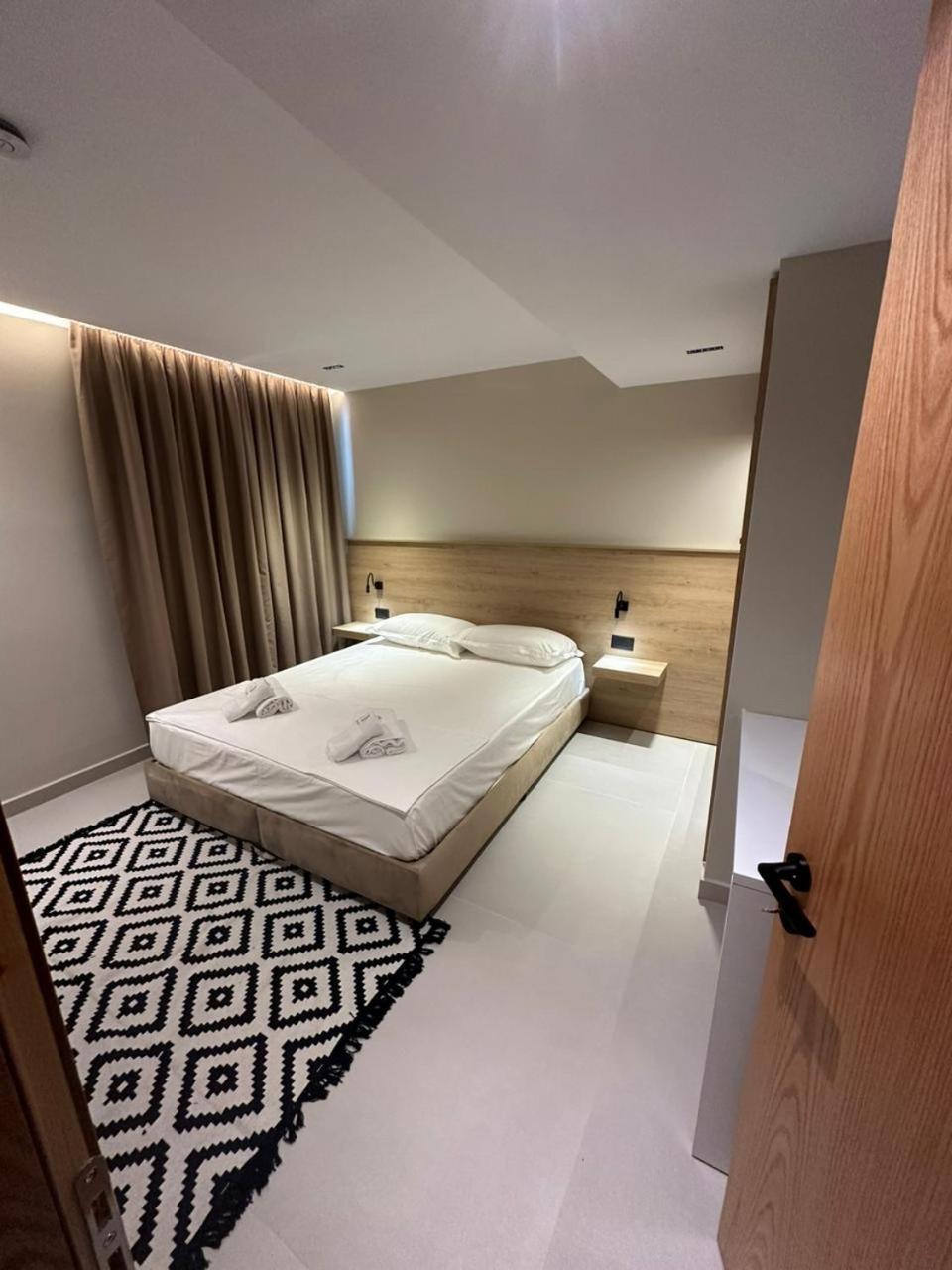 Calma Boutique Hotel Vlorë Εξωτερικό φωτογραφία